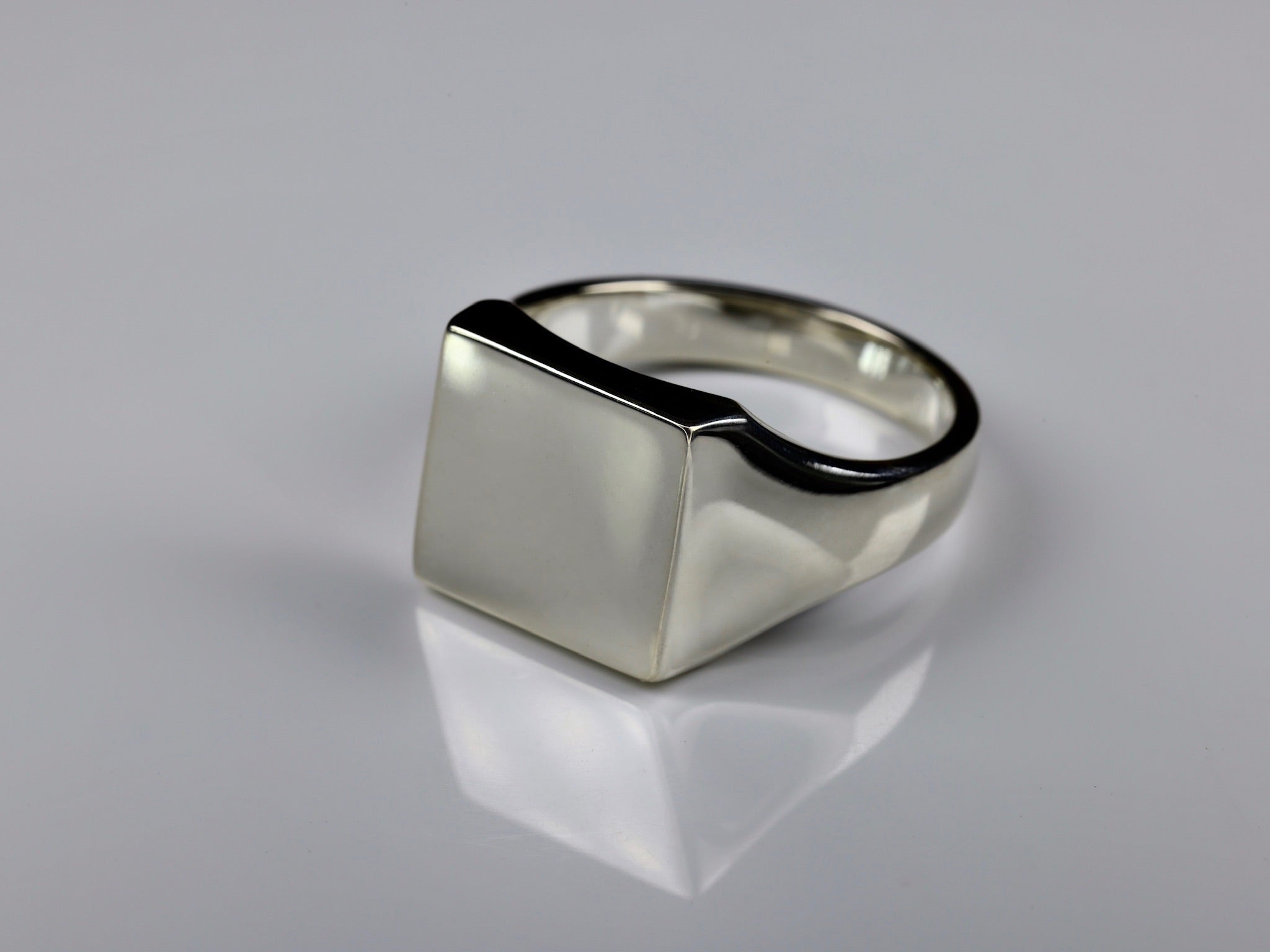 RING – Tagged 