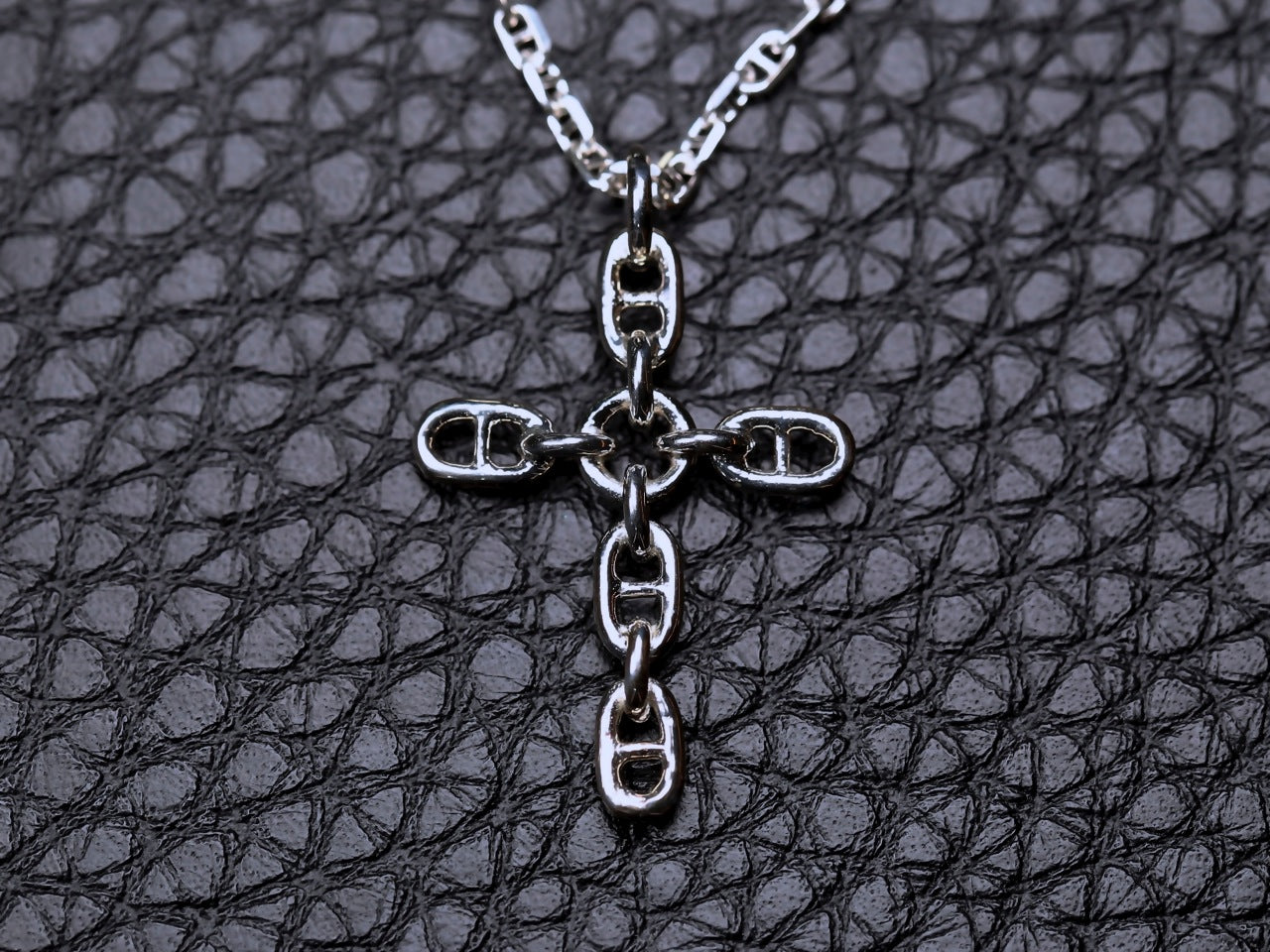 NECKLACE – Tagged 