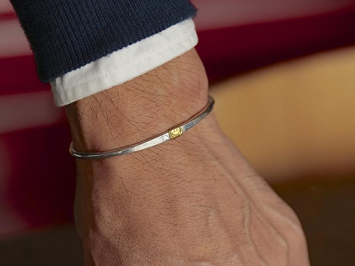 pbd smile coin bangle バングル pbd smile coin bangle バングル mJBzm2G4Djm8.jpg?width=768
